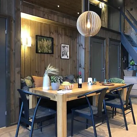Moderne Bjerghytte Med Fantastisk Udsigt I *